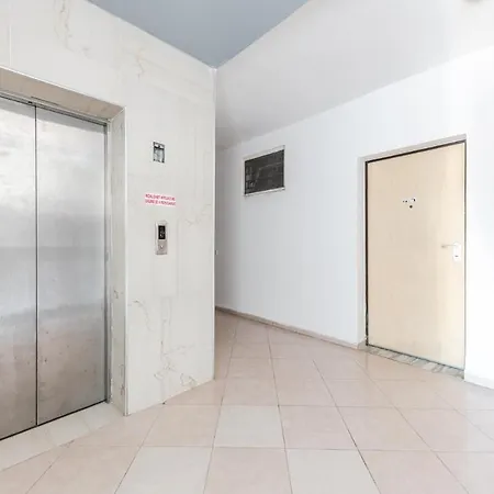 With Amazing Sea View And Access * ドゥラス