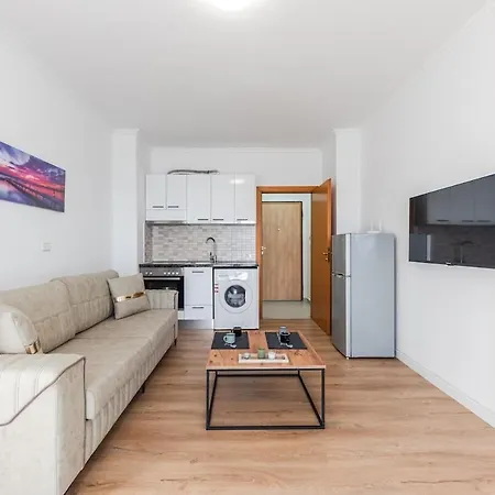 Tides & Vistas Apartment *