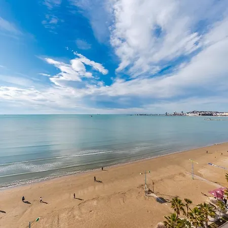 With Amazing Sea View And Access 아파트 *